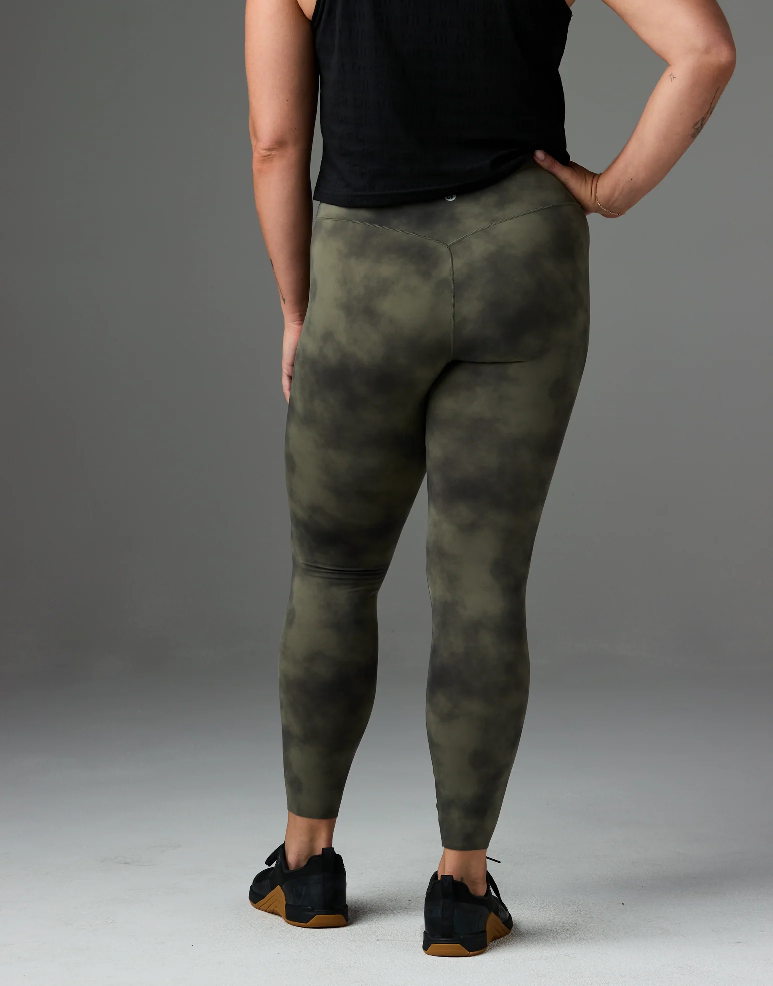 Women's LuxeTek 25" Legging - Image 12